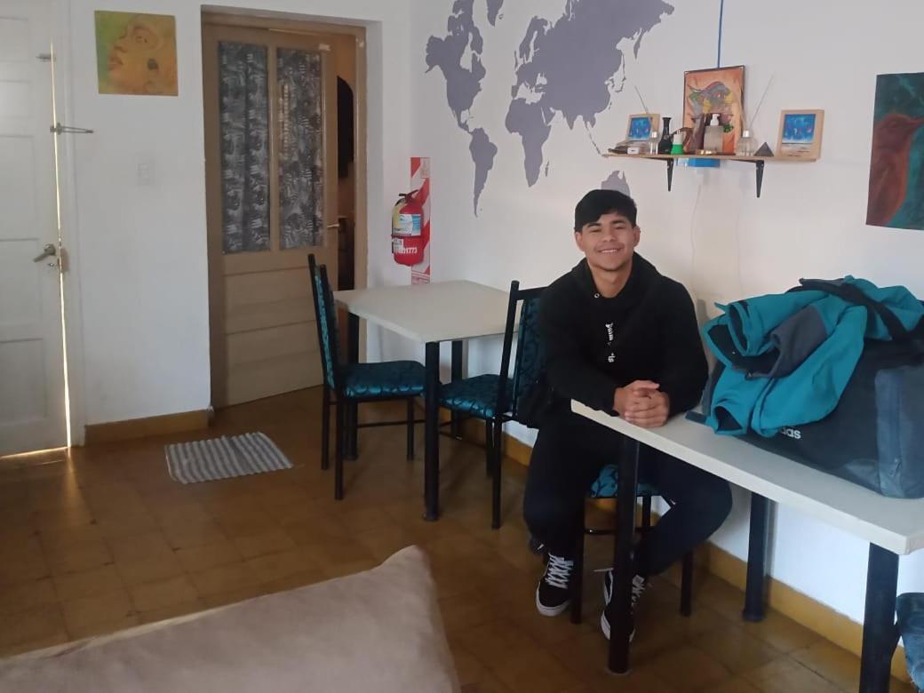 Oliwine Hostel مايبو المظهر الخارجي الصورة